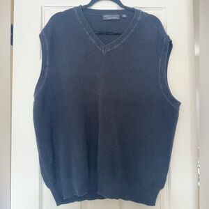 Greg Norman Men's Black V-Neck Sweater Vest